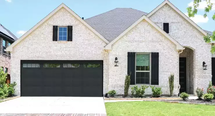 New Garage Doors Near Plover & New Berlin, WI | Modern Doors