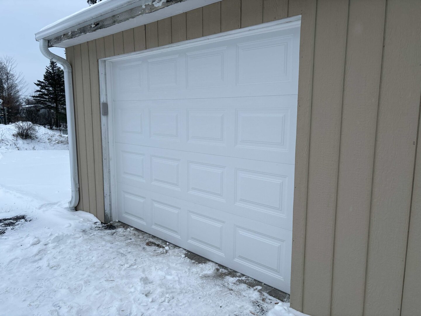 Garage Door Repair in Lake Geneva, WI