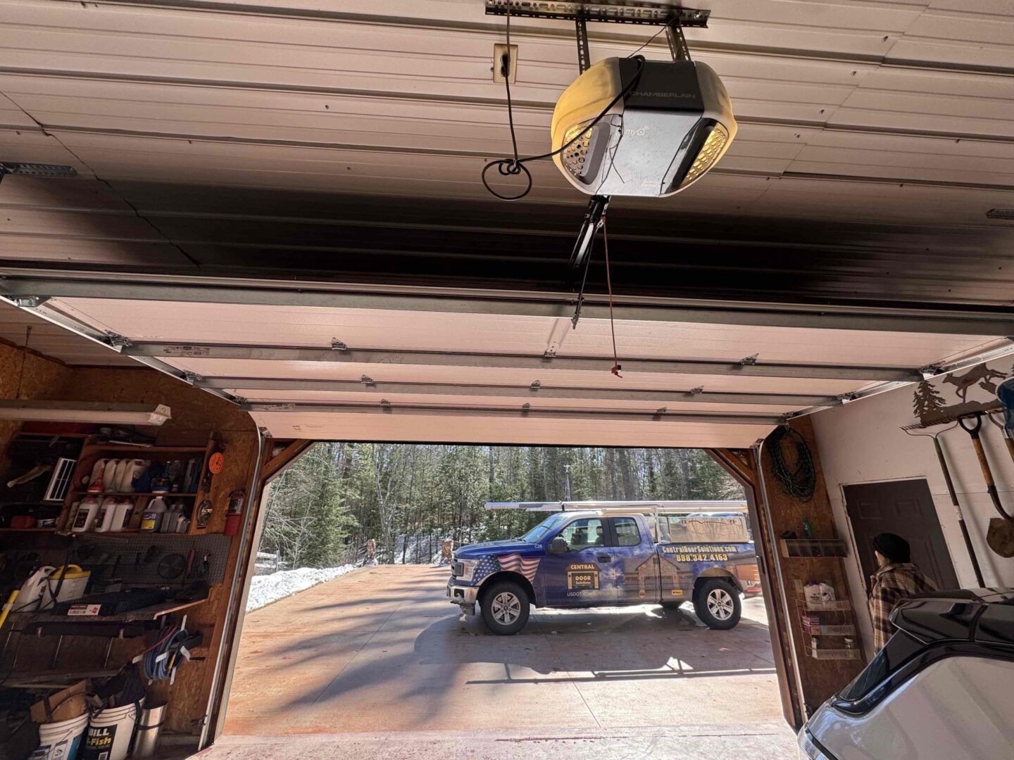 Best garage door opener repair near you in Plover, WI and New Berlin, WI